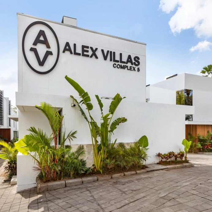 AV Complex 5 — 1